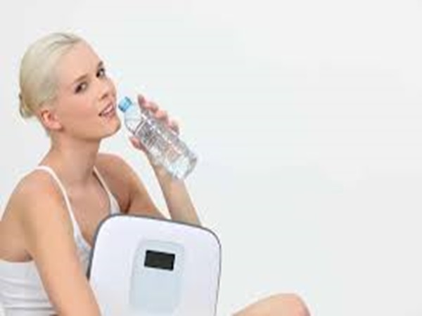 2. Cách uống nước hiệu quả nhất là gì, bạn có biết?